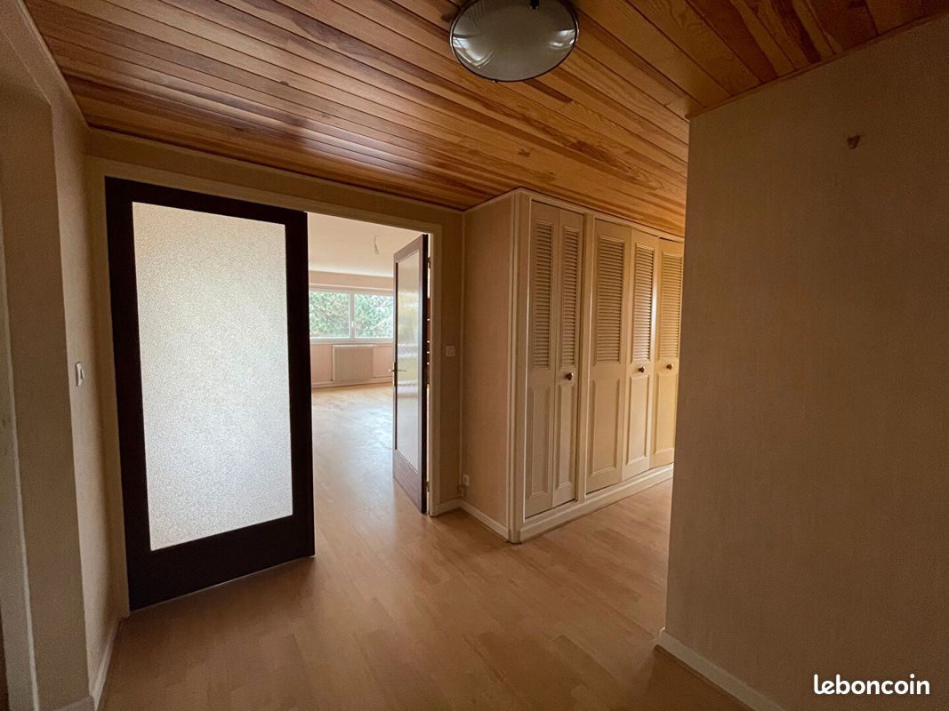 Appartement a louer vandoeuvre-les-nancy - 4 pièce(s) - 98 m2 - Surfyn