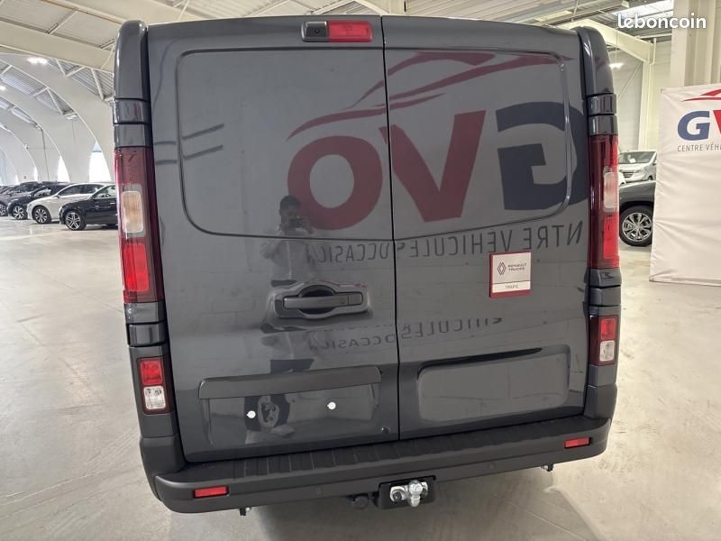 Renault Trafic Fg L2H1 3T 2.0 Blue dCi 150ch Cabine Approfondie red edition (image 4)