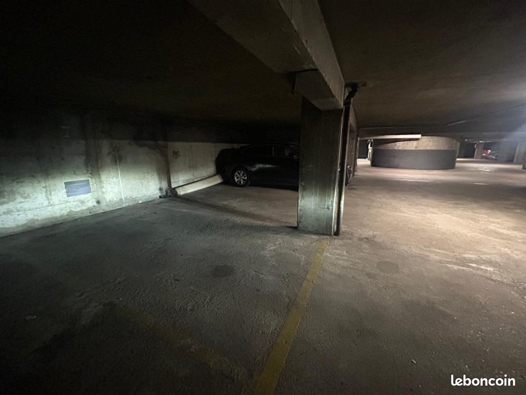 Parking Neuilly Sur Seine · à Neuilly-sur-Seine · 27 000 €