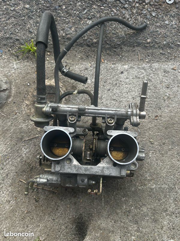 Rampe injection TDM 900 (image 1)