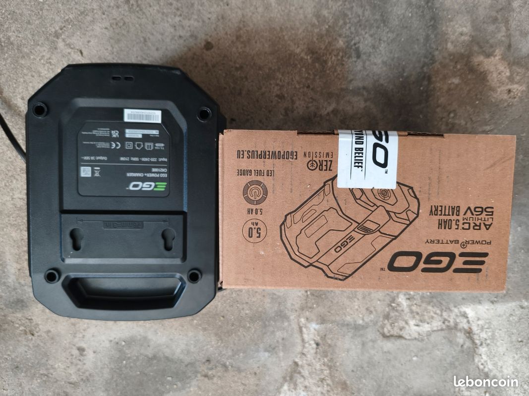 Lot Batterie et chargeur EGO (image 2)