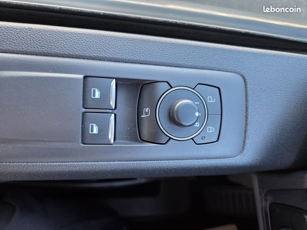 Ford Transit Custom (2) 320 L2H1 2.0 EcoBlue 170 MS-RT CA AUTO (image 16)