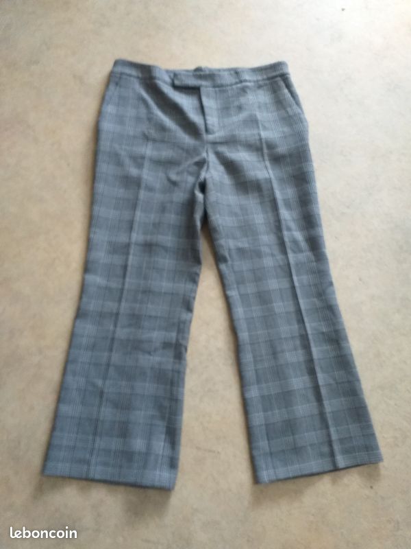 Pantalon 7/8 T44 neuf (image 1)
