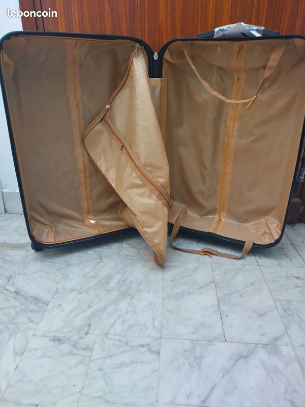 Valise trolley neuve 65cms entre petit et grand format Celims (image 2)