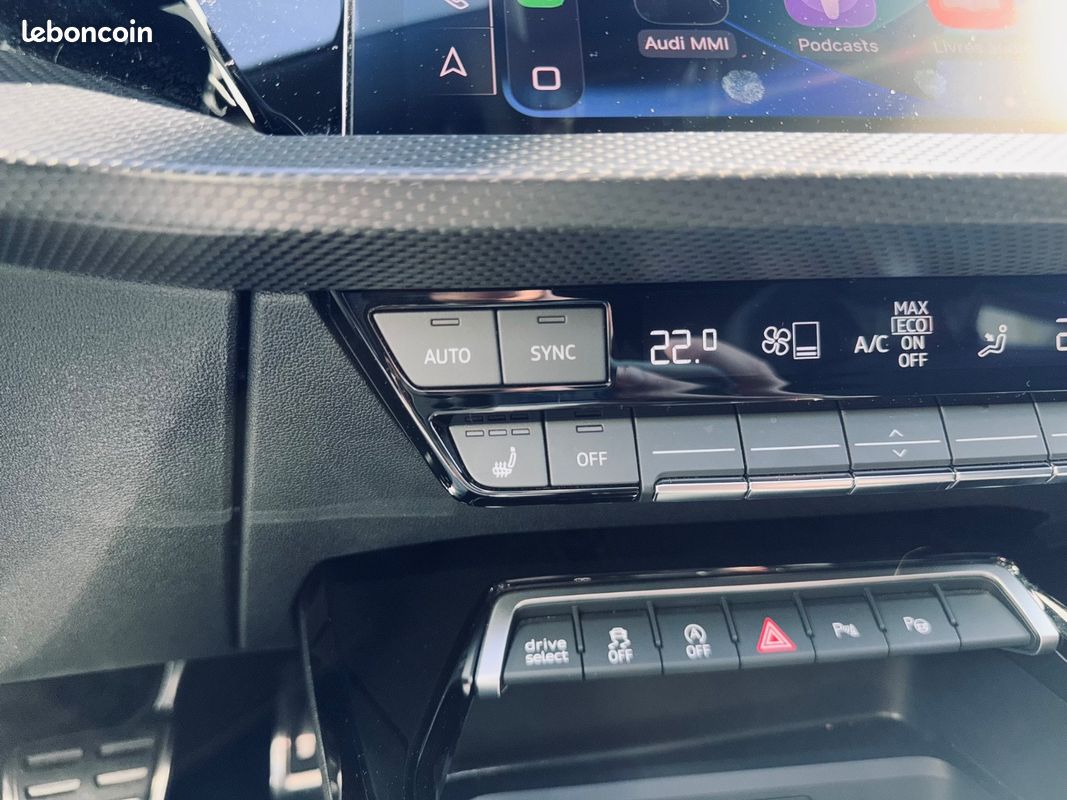 Audi RS 3 PERFORMANCE EDITION 2.5 TFSI 407 CV 1 OF 300 + TOIT OUVRANT + B&O + FREINS CERAMIQUE + GARANTIE 12 MOIS (image 30)
