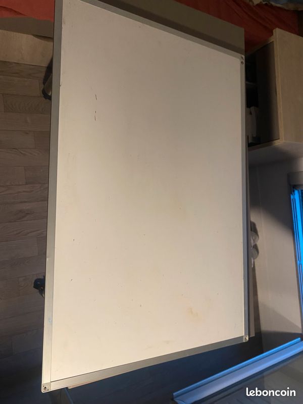 Tableau blanc Recto-Verso - Cadre Aluminium - 90x60 (image 1)