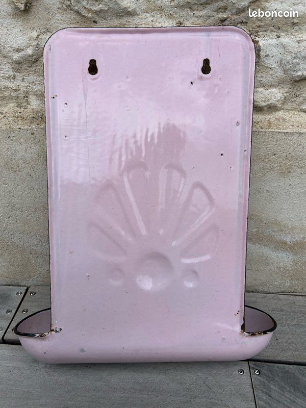 Ancien Porte Ustensiles Blanc Avec Liseret Rouge • EUR 5,00