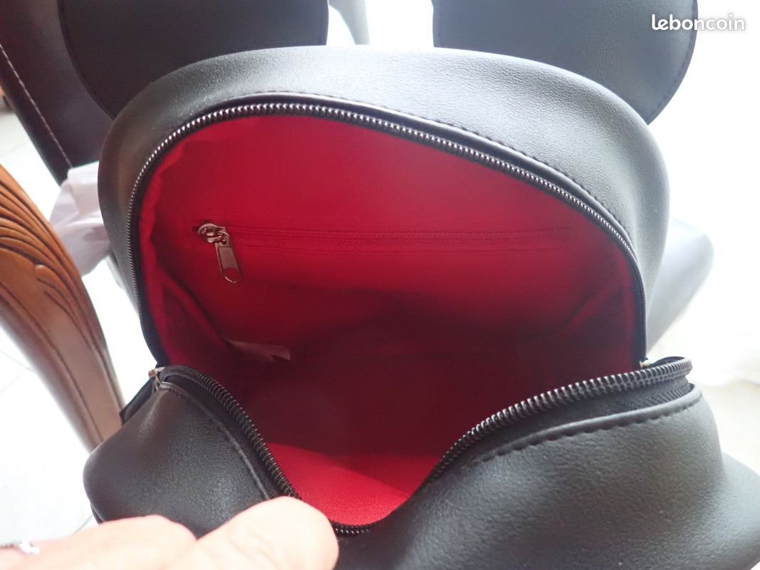 Loungefly Mickey trois poches, bretelles réglables (image 7)