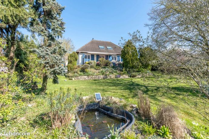 Propriété 6 pièces 135 m²