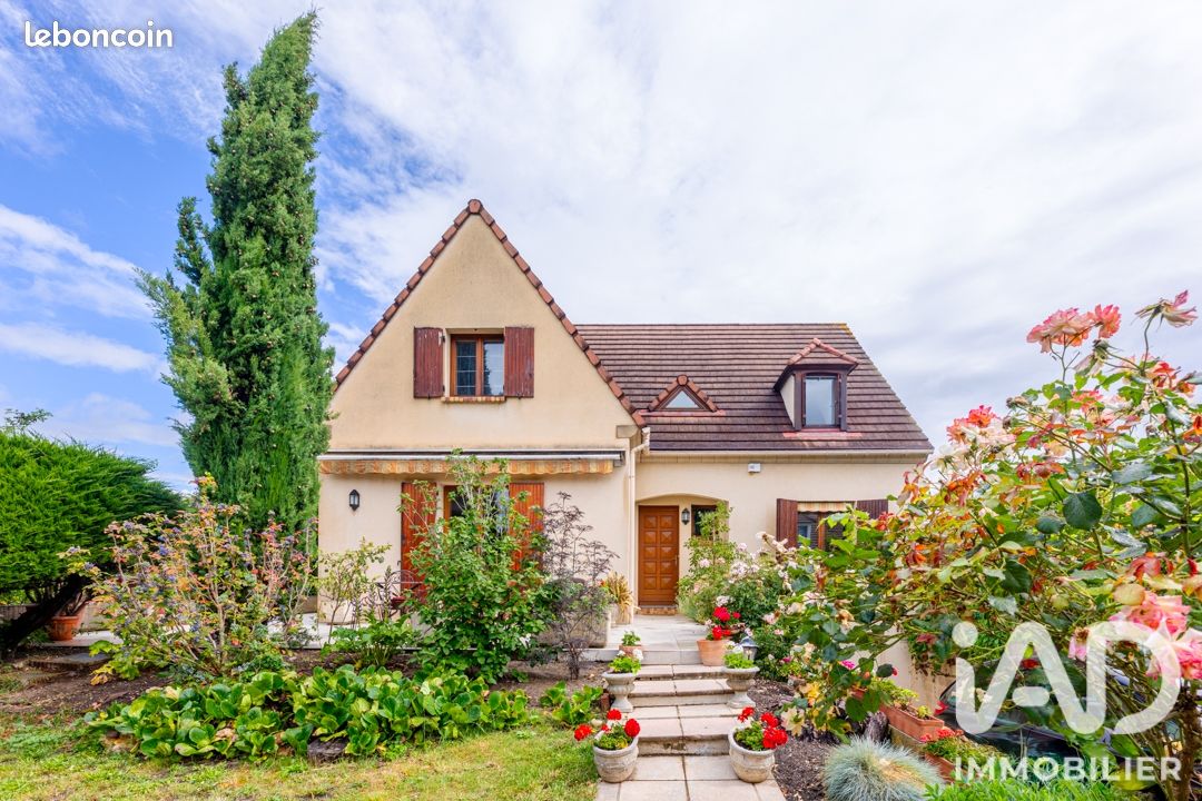 Maison 7 pièces 166 m² · à Pierrelaye · 166 m² · 549 000 €
