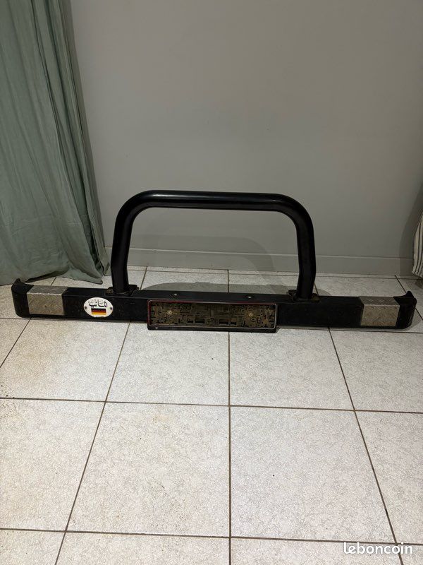 Pare-choc et pare-buffle Land-Rover Defender (image 1)