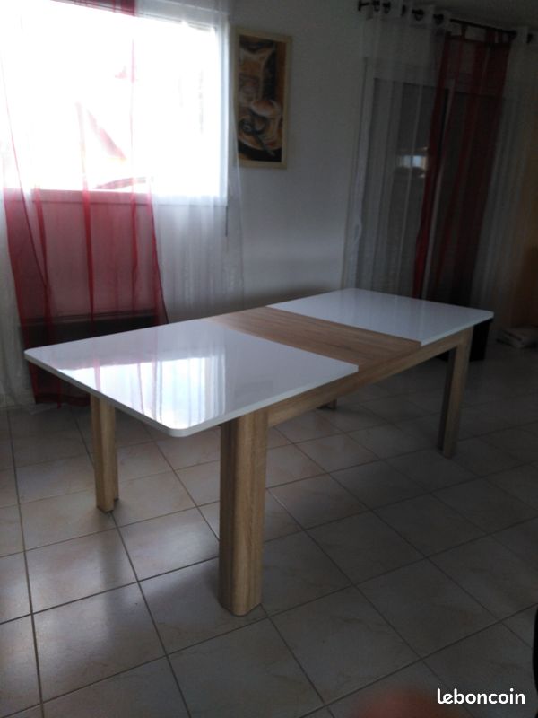 Salle à manger (image 1)