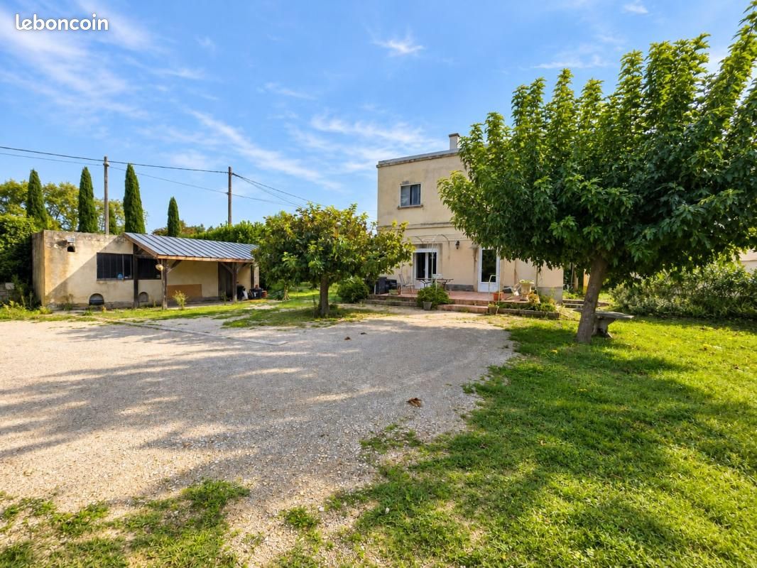 Appartement 3 pièces 81 m² · à Avignon · 81 m² · 172 000 €
