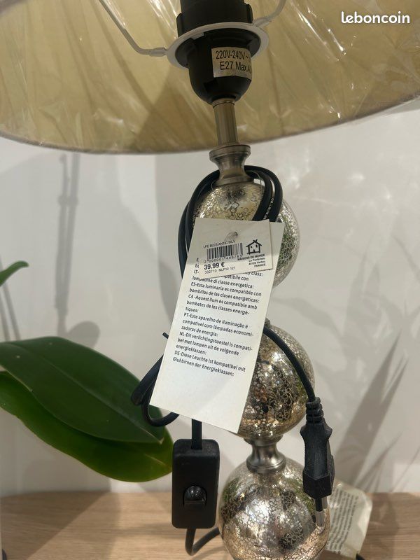 Lampe moderne argentée neuve – jamais utilisée (image 3)