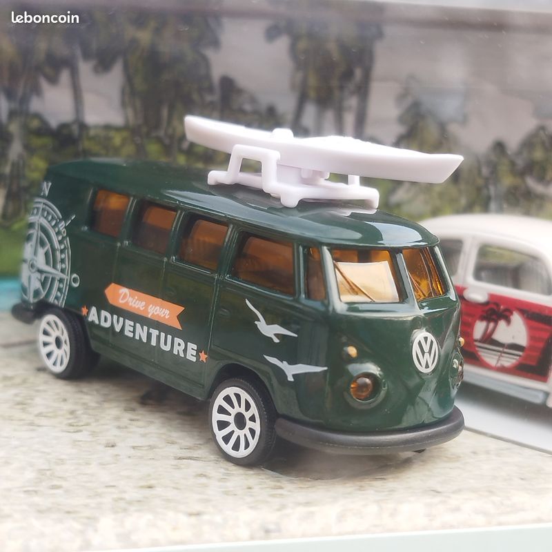 Majorette Volkswagen Giftpack - Coffret 5 Miniatures Métal 1/64 - Portes Ouvrantes - Suspensions