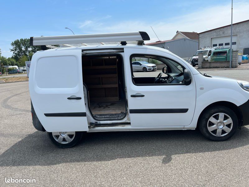 Renault Kangoo 1.5 Dci 75 ch de 2016 (image 4)