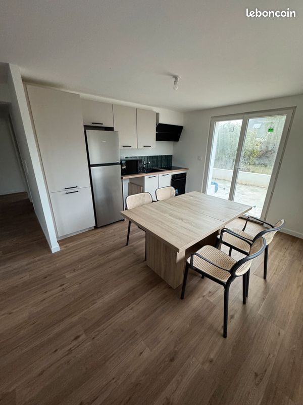 Appartement 3 pièces 70 m² · à Plouhinec · 70 m² · 920 €/mois