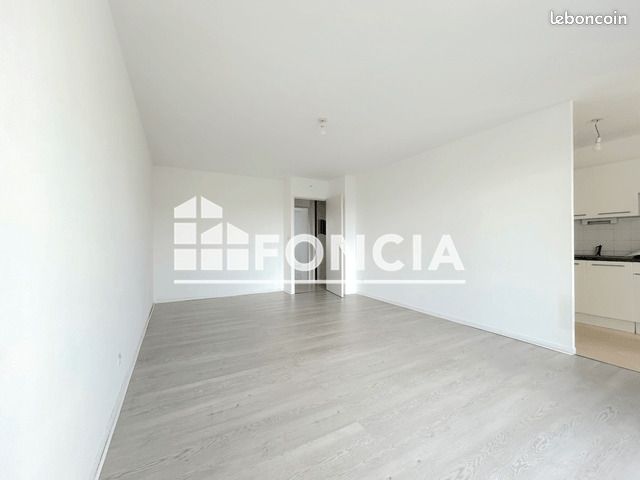 Appartement 3 pièce(s) 63 m²à louer Reze