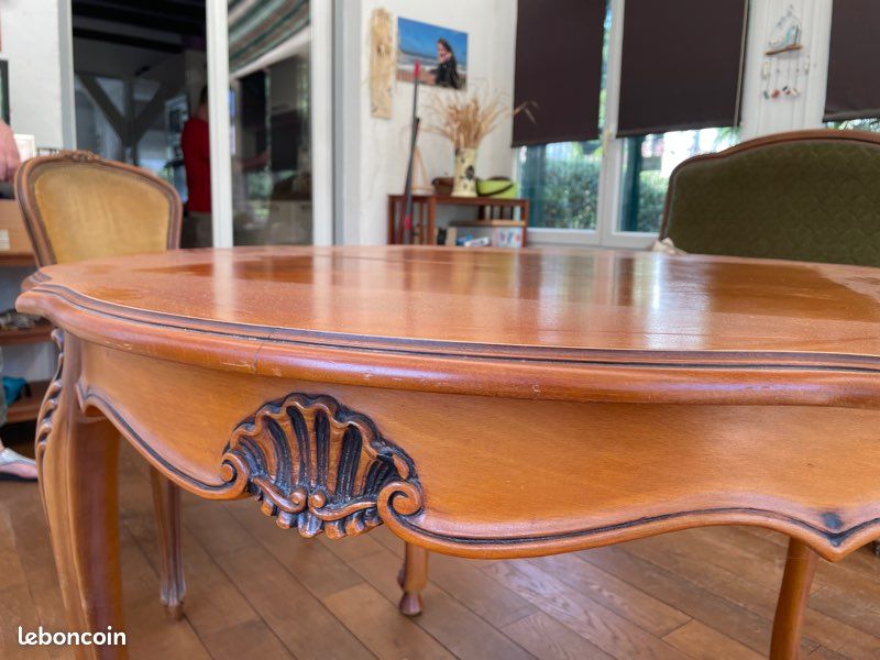 Table ronde en bois (image 7)