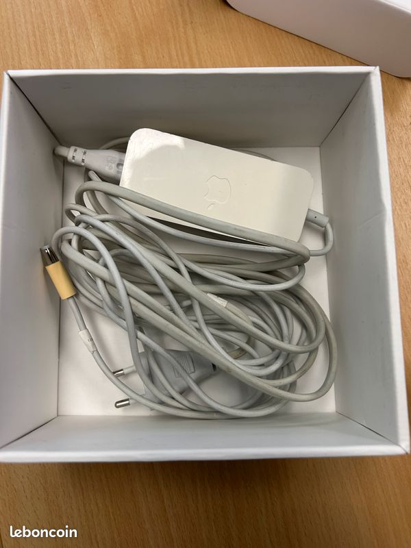 AirPort Extreme 802.11n - A1354 (image 5)
