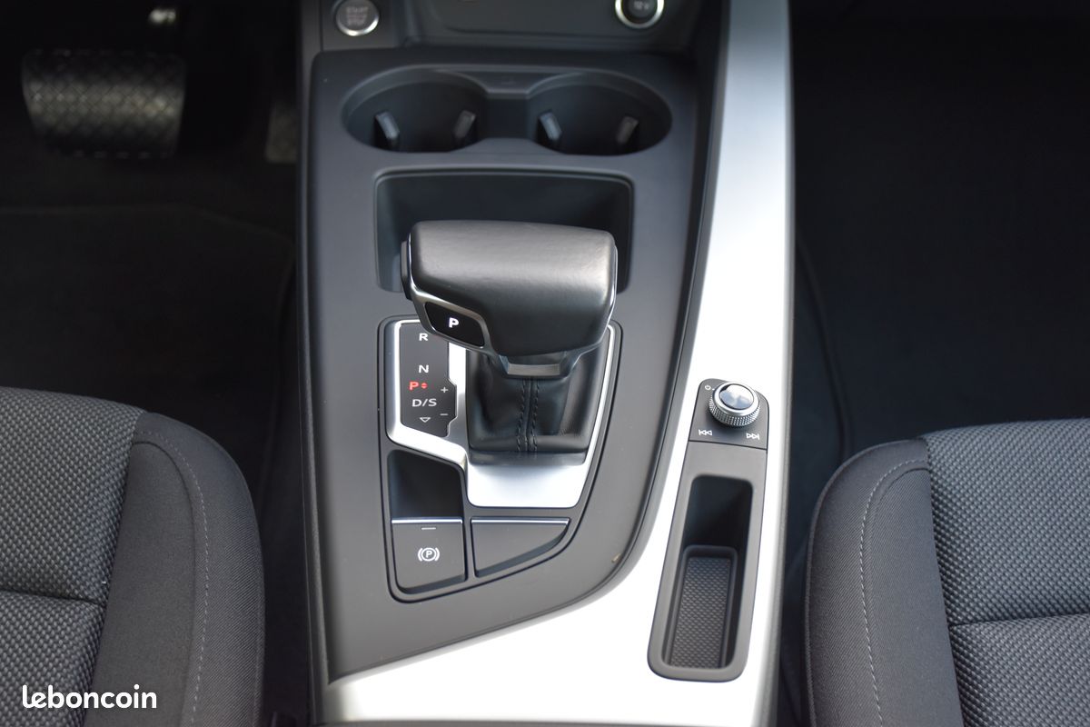 Audi A4 Avant S tronic • 1ère Main • GPS MMI+ • Attelage • LED (image 12)