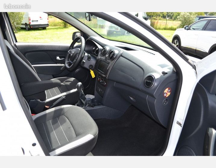 Dacia SANDERO 1.5 BLUE DCI 95CH STEPWAY - 20 (image 6)