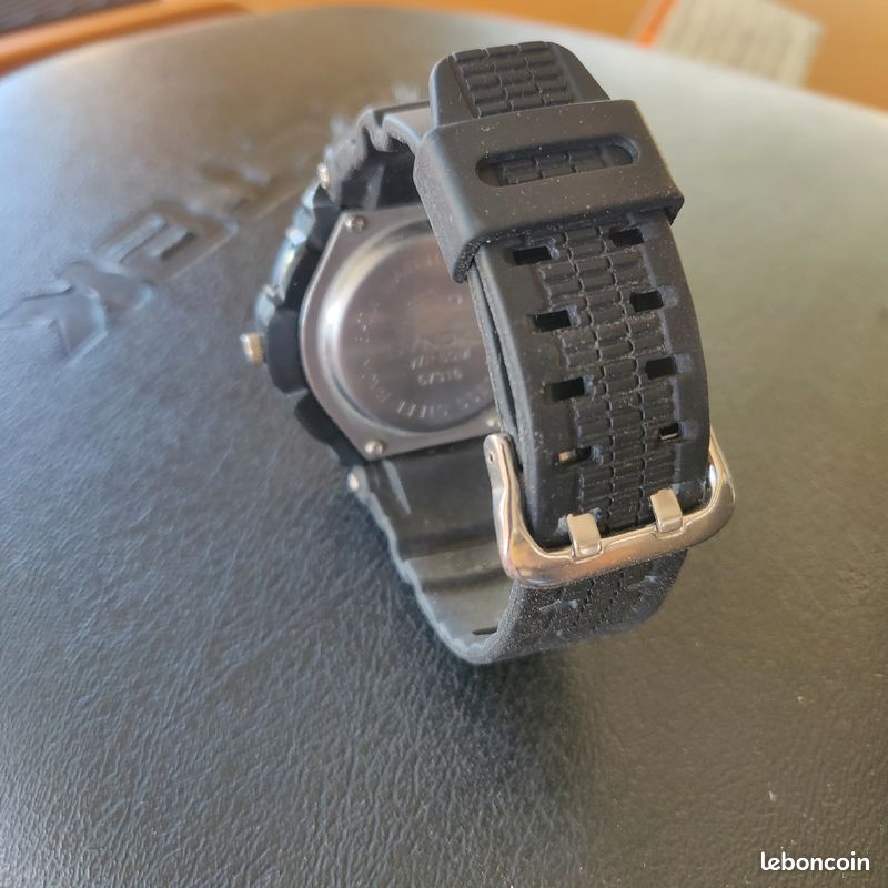 Synoke : Montre aiguilles + Quartz, noire & rouge (C1) (image 4)