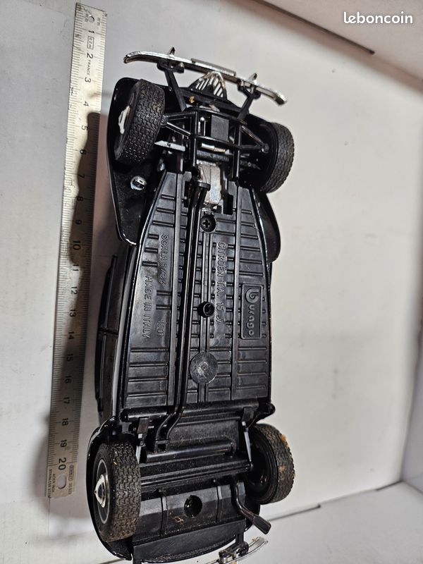 B866 Vintage Burago 1501 Italy Citroën Traction 15 Ta 1938