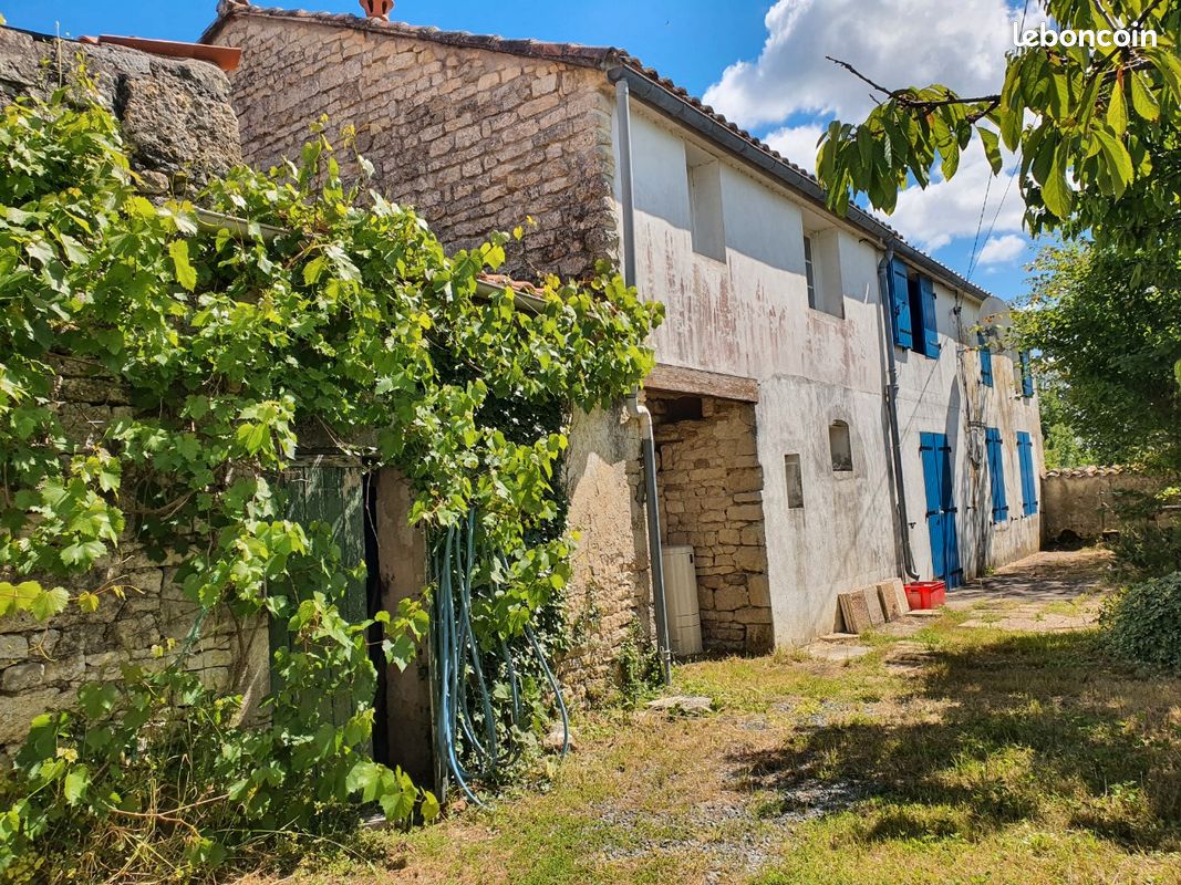 Maison 6 pièces 140 m² · à Landrais · 140 m² · 120 000 €