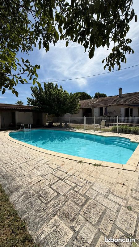 Maison 8 pièces 235 m² · à Lambesc · 235 m² · 770 000 €