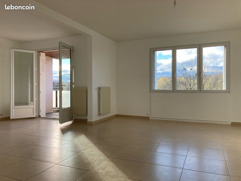 Appartement 6 pièces 117 m² · à Bourges · 117 m² · 700 €/mois