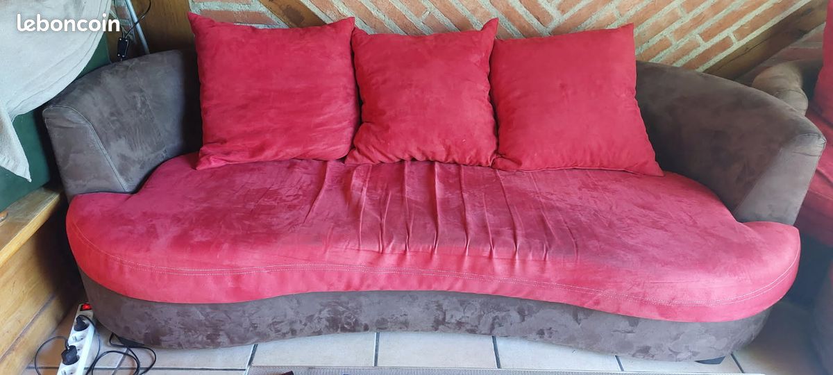 Canapé avec petit fauteuil et repose pied (image 1)