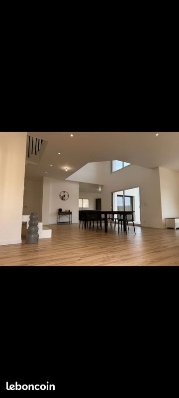 Maison 5 pièces 196 m² · à Hermanville-sur-Mer · 196 m² · 580 000 €