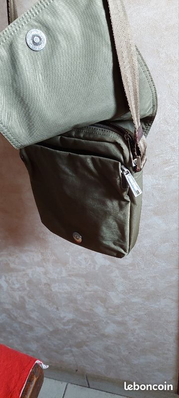 Sac bandoulière lancaster (image 2)