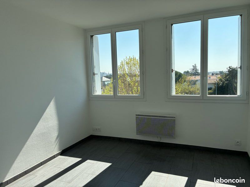 À louer T2 (image 2)