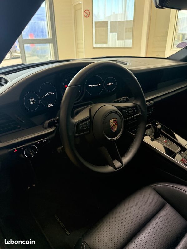 Porsche 911 Carrera S 992 3.0i 450 (image 12)