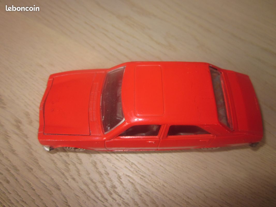 Pilen Peugeot 504 - Miniature Voiture Collection Ancienne