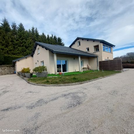 Propriété 9 pièces 203 m²