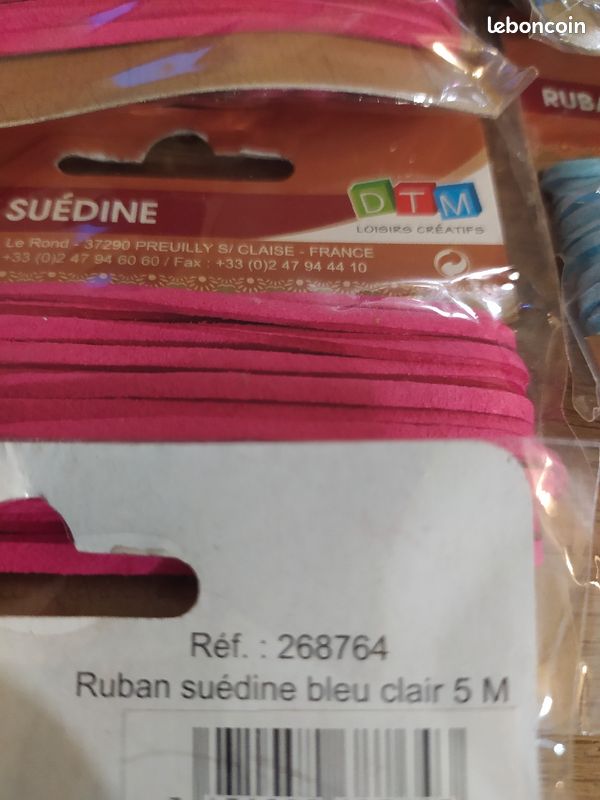 Ruban de suédine neuf bleu et fushia 6x5metres (image 3)