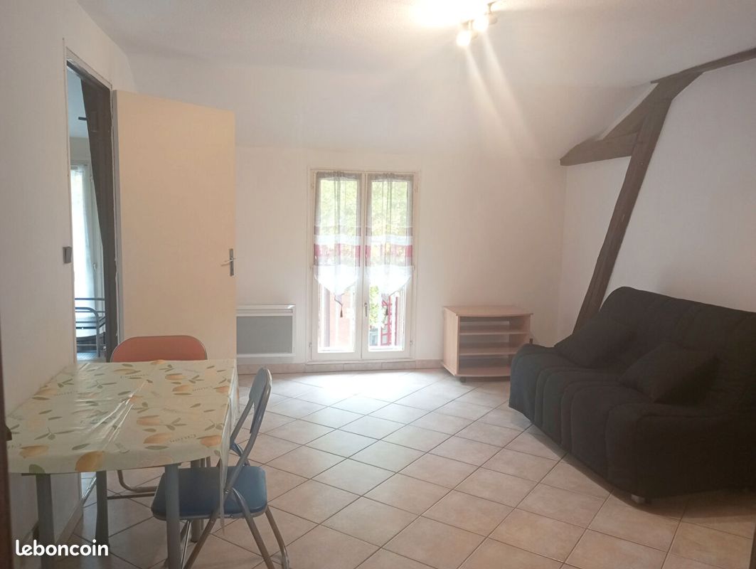 Appartement a louer chalons-en-champagne - 1 pièce(s) - 25 m2 - Surfyn