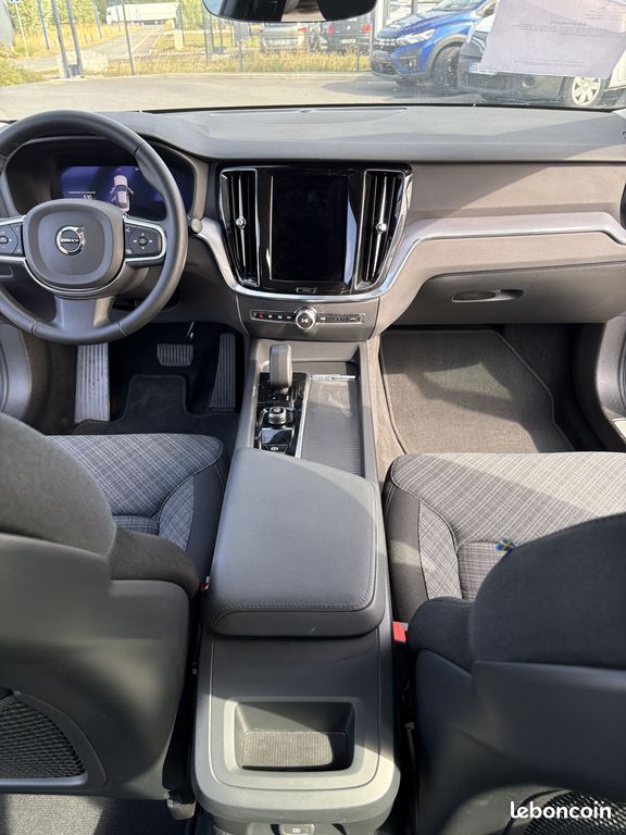 Volvo S60 2.0 197ch Core Mhev (image 4)