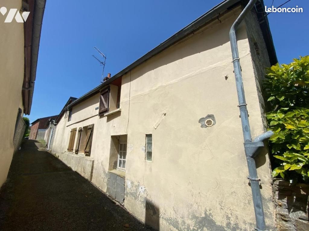 Maison 5 pièces 89 m² · à Saint-Evroult-Notre-Dame-du-Bois · 89 m² · 43 200 €
