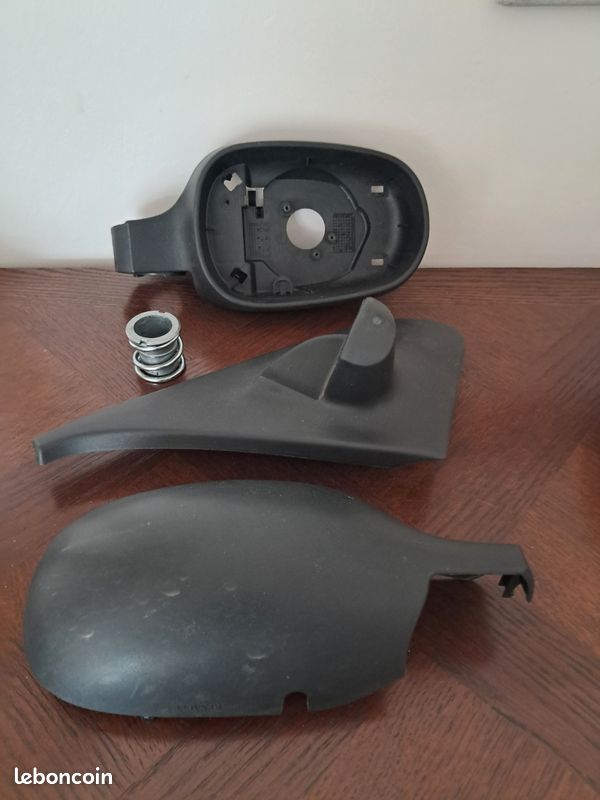 Pièces rétro droit CLIO 2 (image 1)