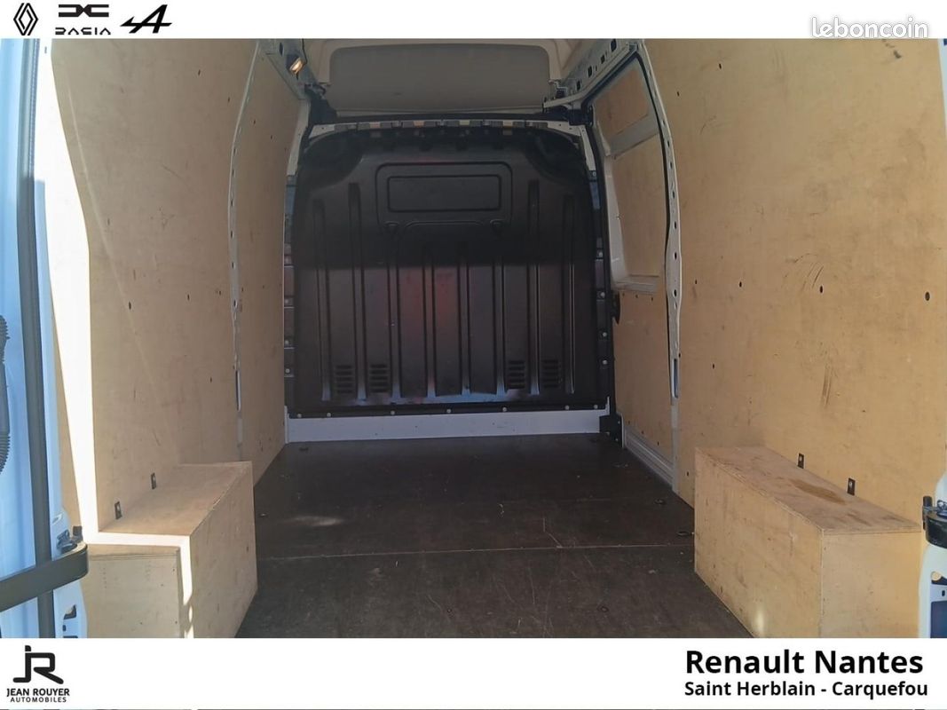 Renault Master Fg F3500 L3H3 2.3 Blue dCi 135ch Confort (image 25)
