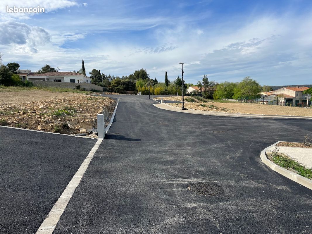 Terrain viabilisé de 505 m2 à LANGLADE · 150 000 €