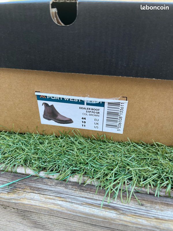 Paire bottines sécurité 44 (image 9)