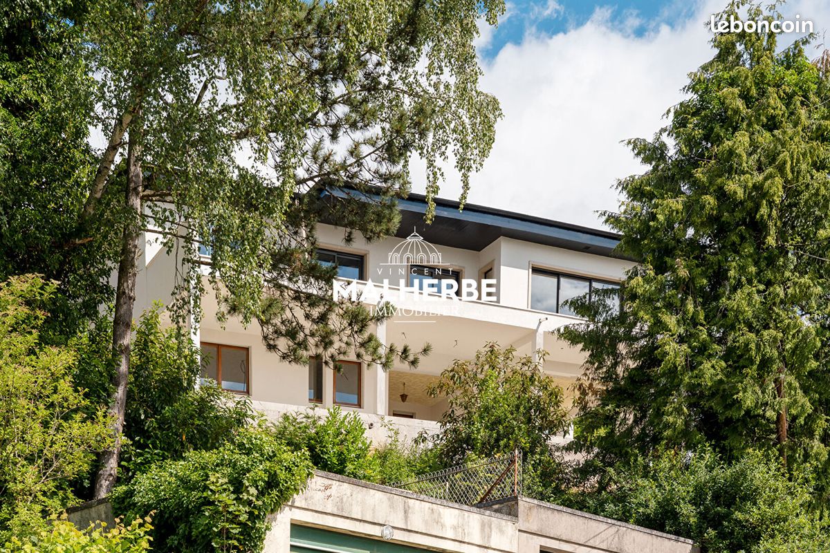 Maison 10 pièces 253 m² · à Saint-Max · 253 m² · 449 000 €