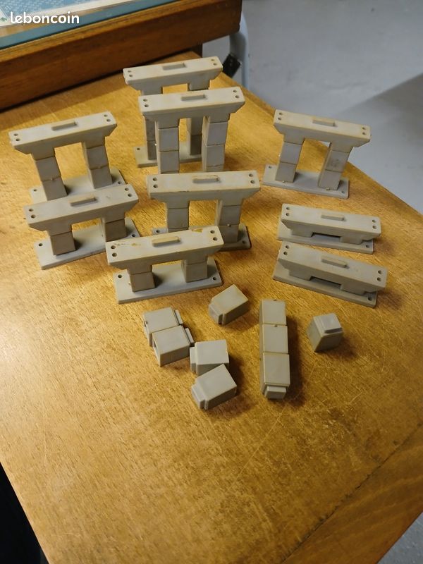 Lot De Piliers De Pont Jouef Pour Maquette De Train - Passage Supérieur, Occasion