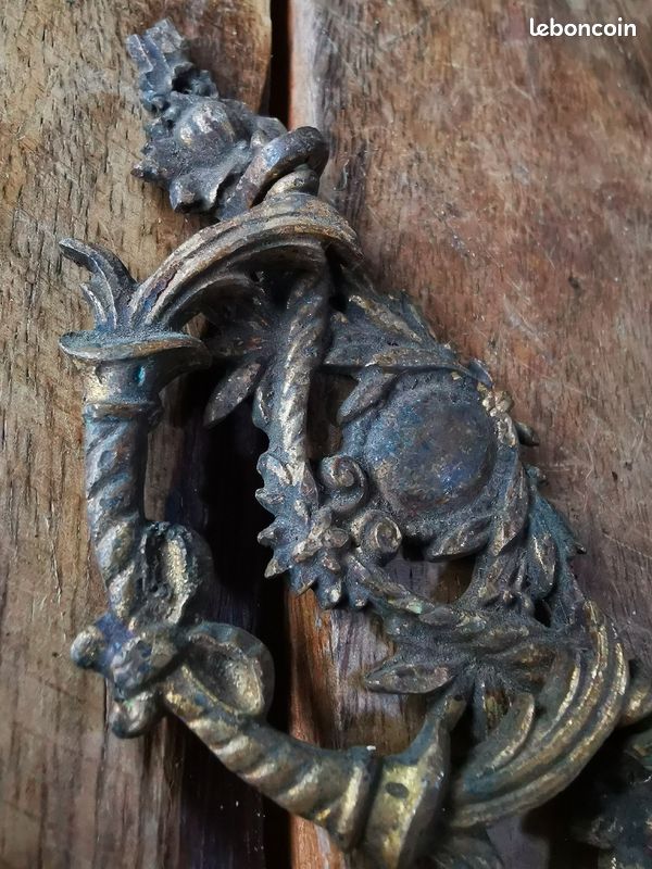 Ancienne poignée de vieux meuble ou tiroir (image 1)