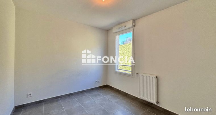 https://img.leboncoin.fr/api/v1/lbcpb1/images/89/60/ba/8960bad932e685aa74d77250dd644f5d2cfc3d76.jpg?rule=ad-image